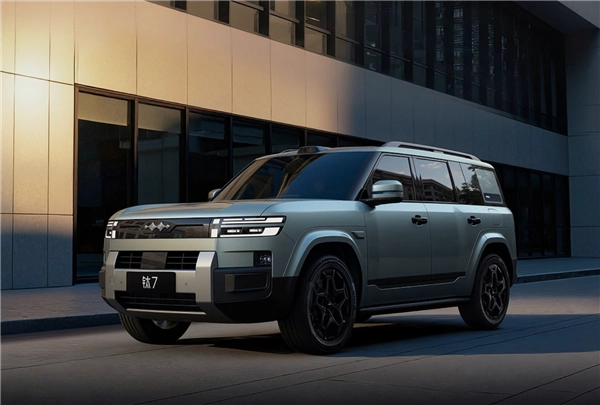 比亚迪10月车型销量数据公布：9款车型销量突破2万辆钛7成爆款