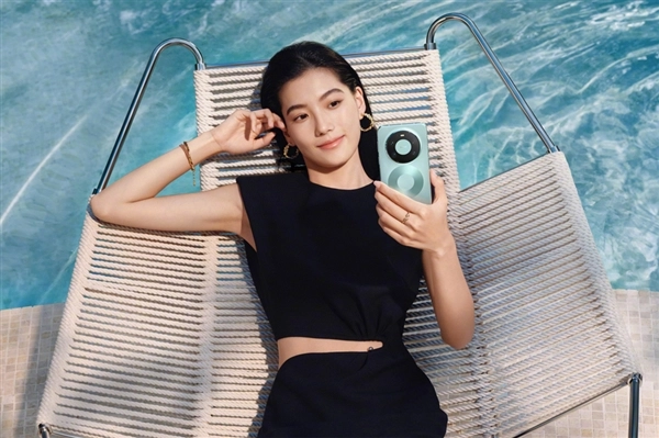 双旗舰设计都带环，默契十足！姜超称华为Mate80与红魔11Pro+是好搭档