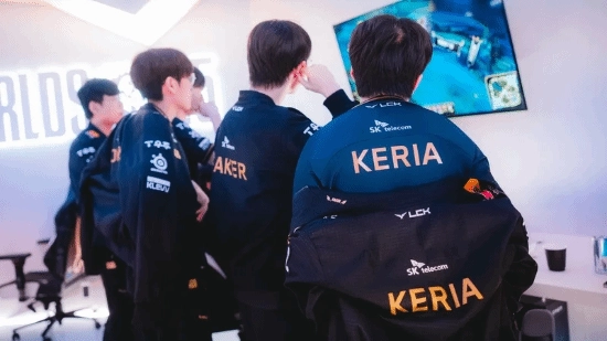 全华班组建难度再升级！有消息称LOL赛事明年将新增教练语音环节