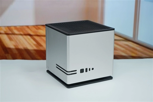 全球首款液冷迷你工作站！abeeAIStation395Max图赏来了