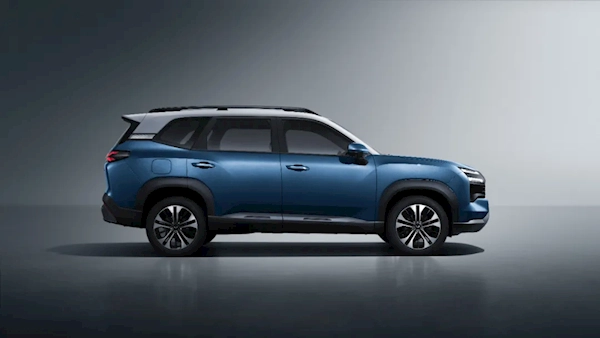 五菱首款硬派SUV星光560造型尽显硬汉风格！12月11日首发亮相