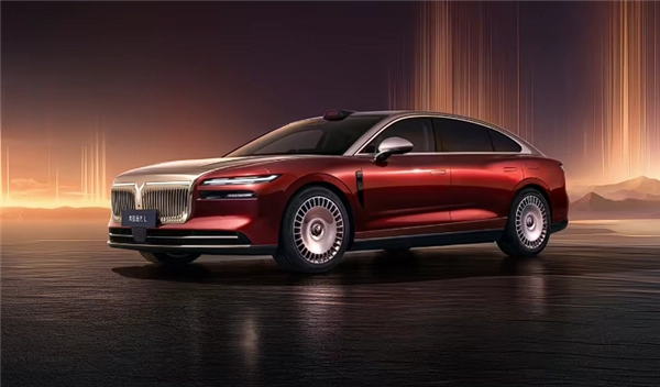 岚图追光L迎来上市 全系搭载63度大电池及华为ADS4 27.99万即可入手