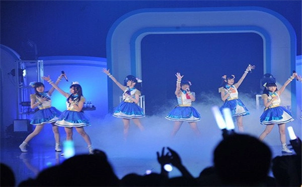 《醒来吧女孩》首演场景流出画面劲爆让人涨姿势