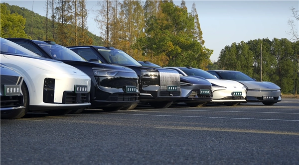 媒體實測9車智駕橫評，唯一真神非華為莫屬