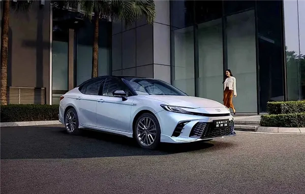 日系品牌普遍下滑，唯有丰田逆势上扬！2025年其在华销量突破178万辆，成功实现正增长