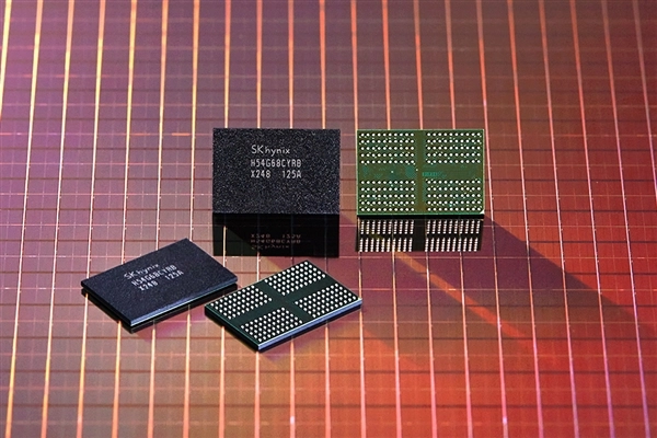 内存价格一路猛涨！手机、PC等厂商遭遇严峻挑战