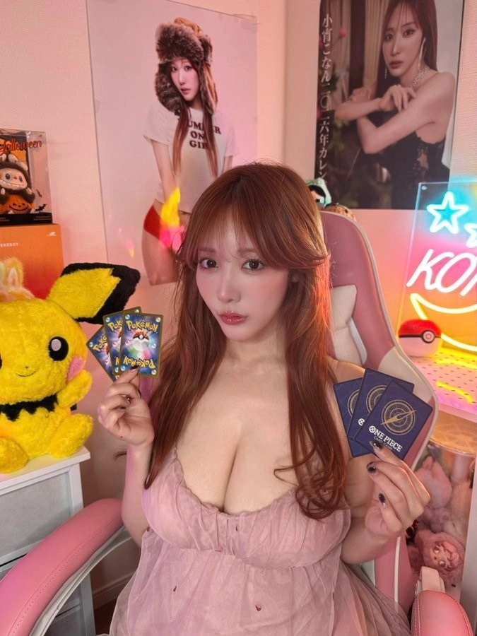 打输了会付出什么代价？前日本女优小宵虎南宣布踏入卡牌游戏领域