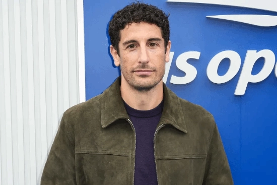 《美国派》男演员与苹果派的经典亲密镜头儿子得知后哭笑不得