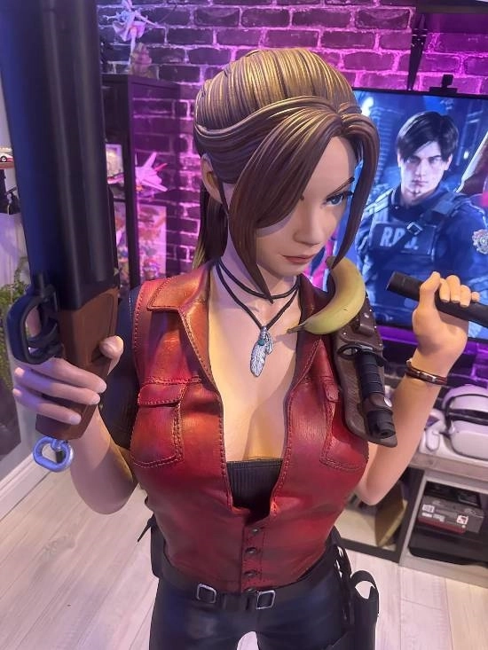 死宅的顶级浪漫！技术大佬打造等身《生化危机》克莱尔打印模型