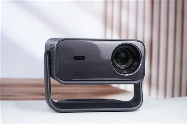 1300CVIA亮度搭配哈曼音响！哈趣K3UltraMax投影仪美图欣赏