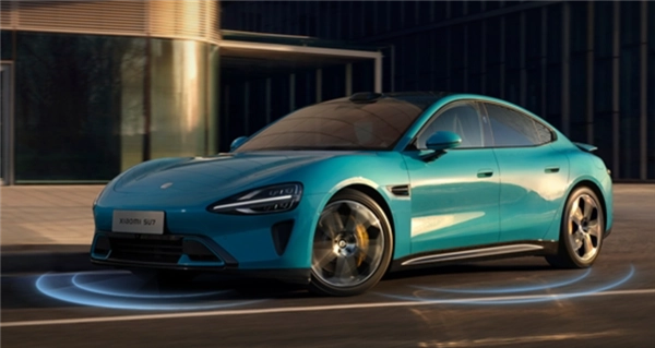 以后再也不考虑美国车了！美国著名作家直言：我彻底迷上了SU7Max