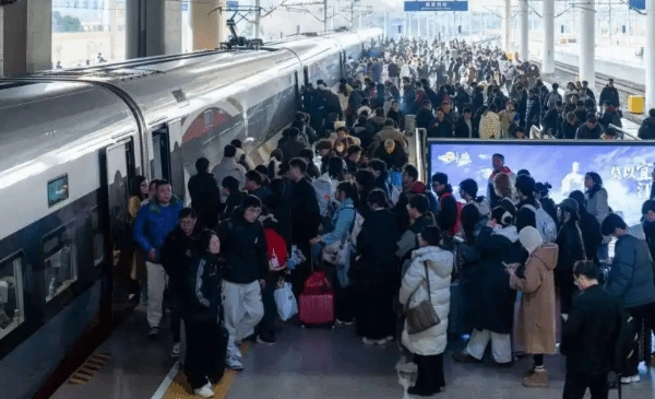 "针对"用前任身份证订票再取消 使其无法返乡"的说法 12306给出回应