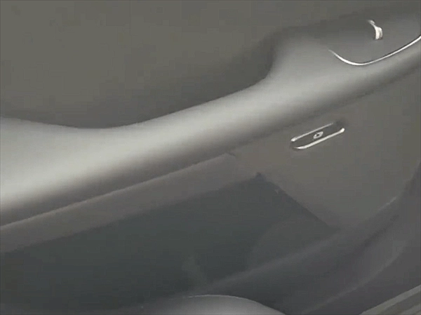 网友实际测试借助机械装置开启某007后门：难度堪比唐僧西天取经