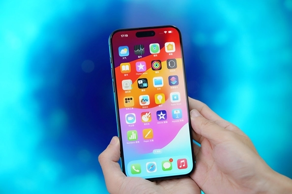 苹果手机深夜自动拨号事件引发热议 官方建议用户升级iOS