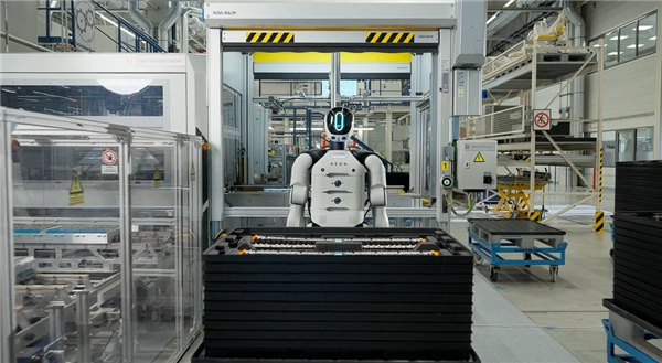 每日能工作10小时的机器人，即将进入宝马德国工厂参与生产