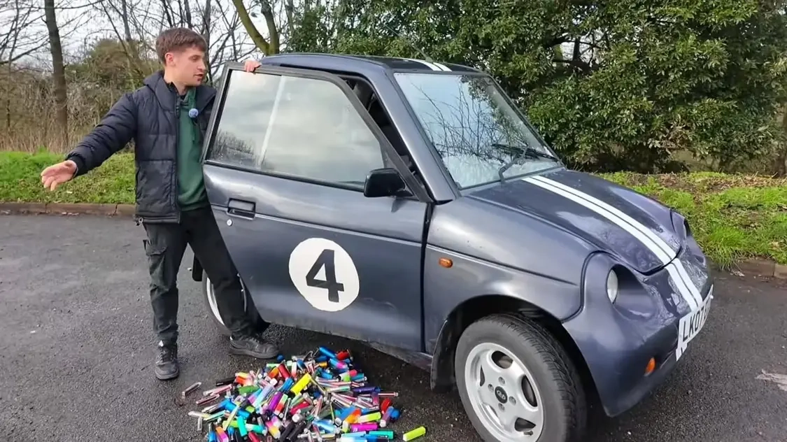 博主用500颗电子烟电池造出动力电池，这是全球首台能通过USB