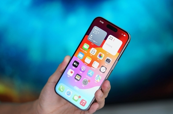 存储涨价对供应链造成冲击！2026年全球手机面板出货量年减幅度达7.3%