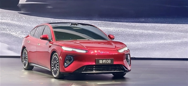 全球首秀！比亚迪海豹08搭载二代刀片电池和后轮转向，车身长度超5.1米