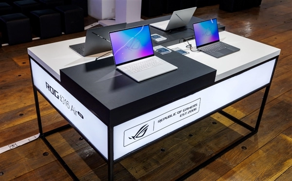 2026款ROG幻16/14Air双星闪耀：这便是大道至简的真谛！25小时续航堪称强悍