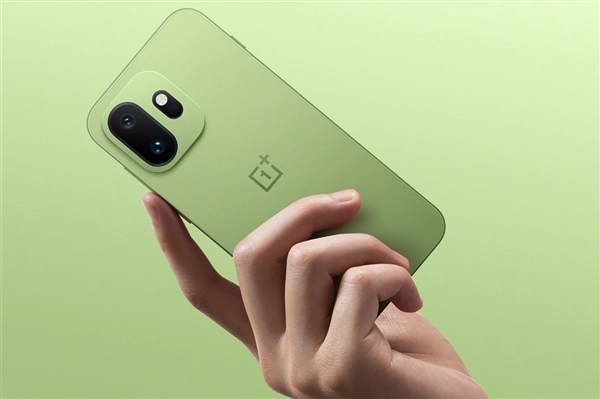 最强最美小屏机皇！一图速览一加15T：3799元起