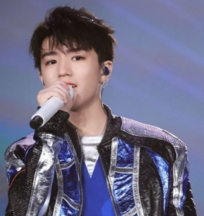 英雄聯盟手游三周年的慶典在什么時候，具體是哪一天？三周年皮膚依舊是小蜜蜂系列嗎？