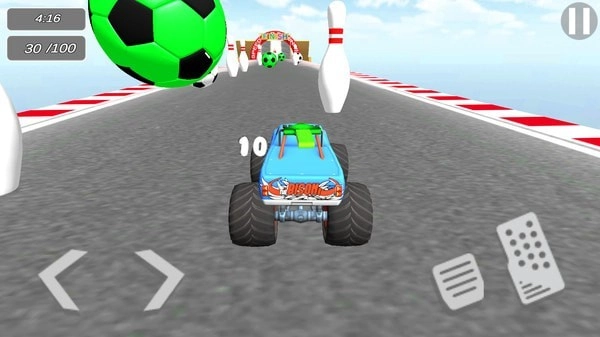 英雄斜坡赛车截图1