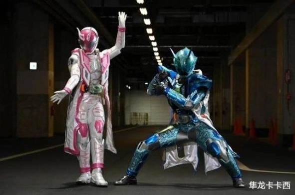 假面骑士剑锋driver模拟器图1